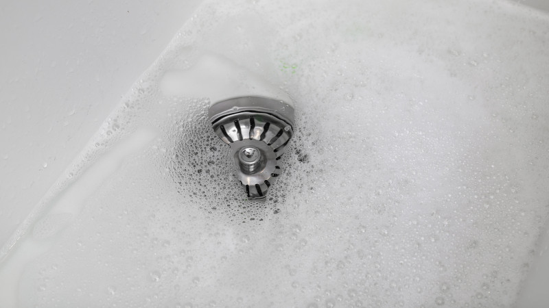 Five Signs It’s Time to Call for Professional Plumbing Services 